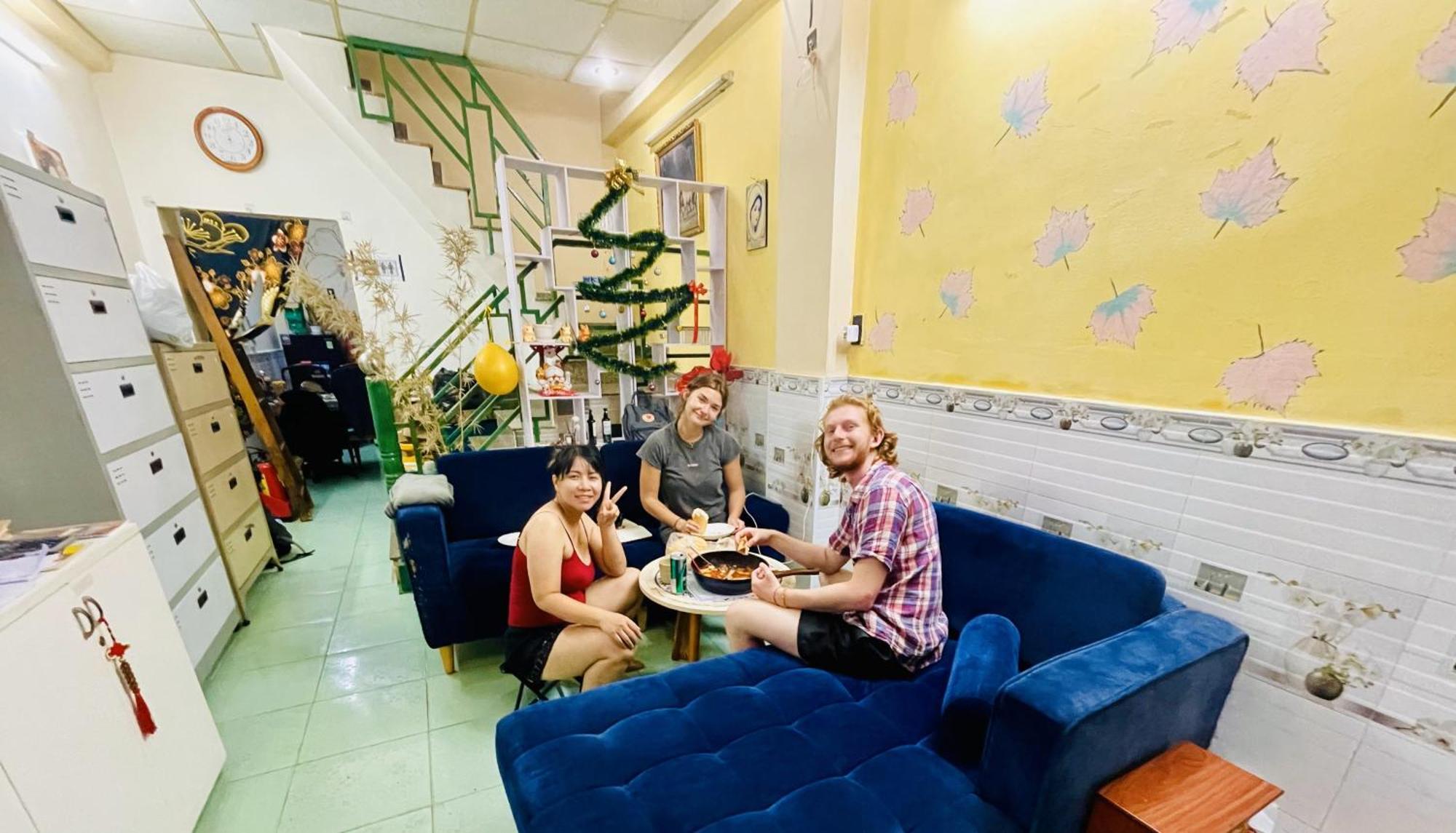 花ren Hostel Хошимин Экстерьер фото