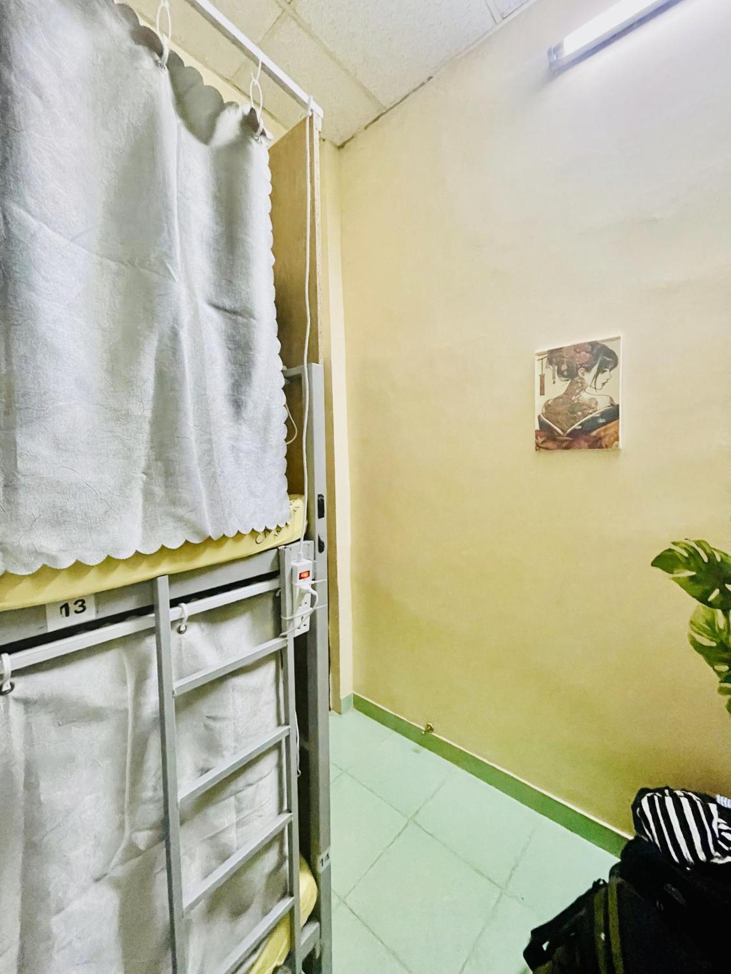 花ren Hostel Хошимин Экстерьер фото