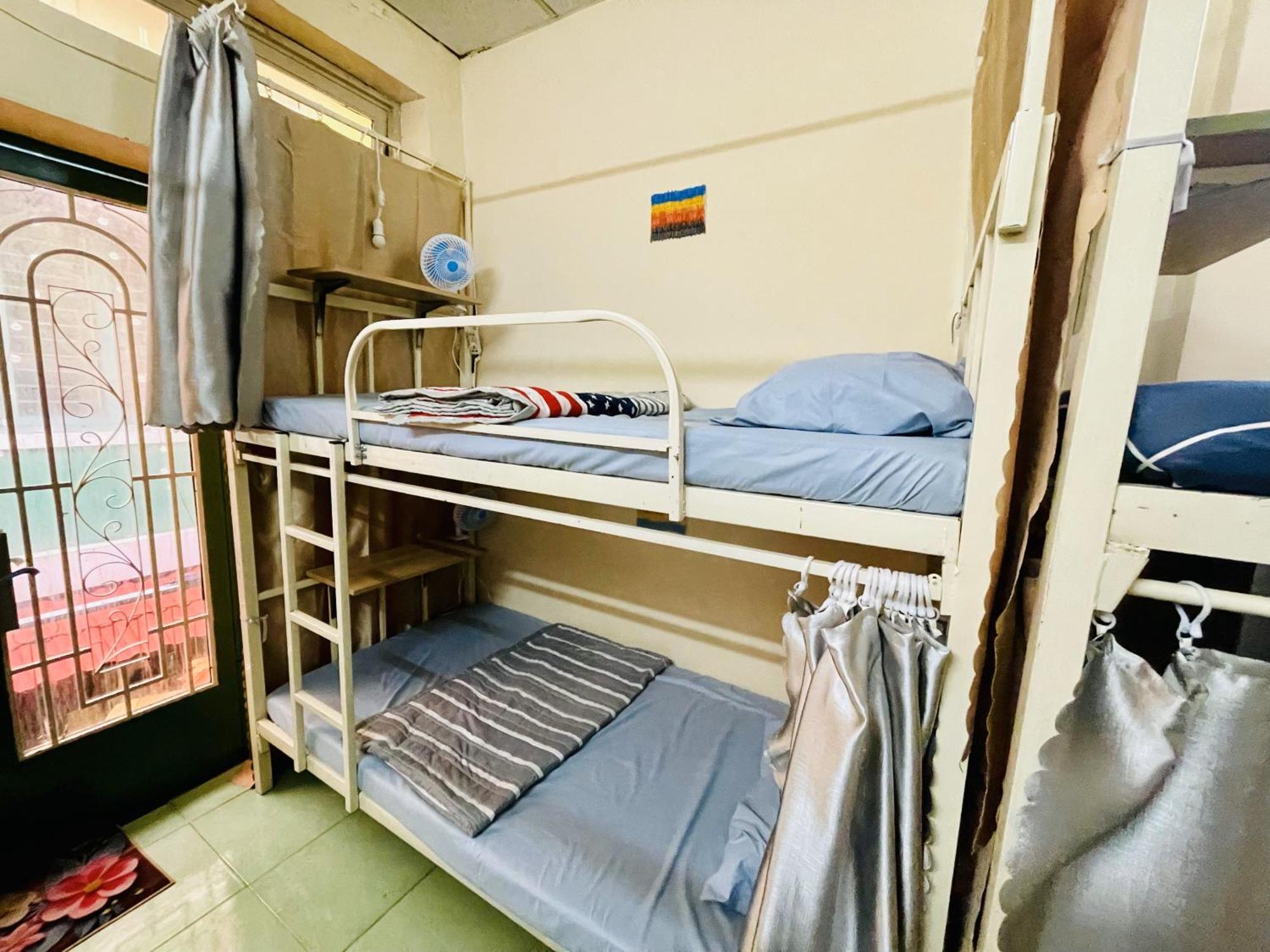 花ren Hostel Хошимин Экстерьер фото